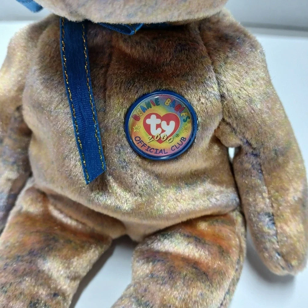 Ty Beanie Baby Clubby III Bear Collector's Club brown freckled w/blue badge 2000